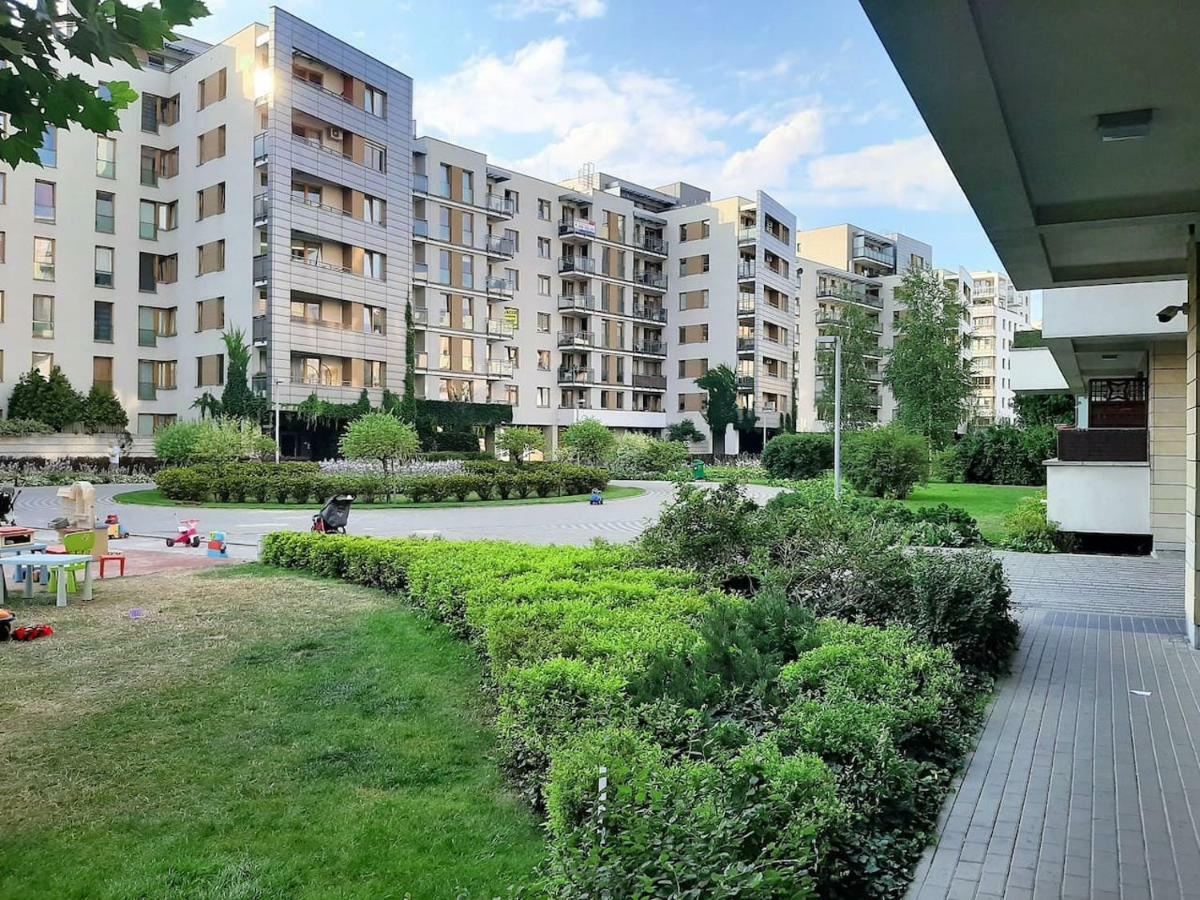Airport Residence Amber Varsóvia Exterior foto
