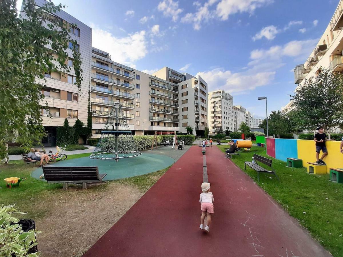 Airport Residence Amber Varsóvia Exterior foto